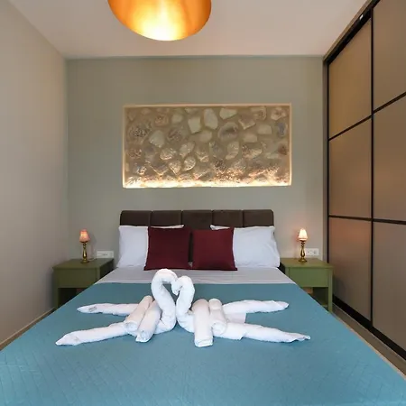 Syrene Luxury Apartment