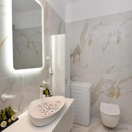 Syrene Luxury